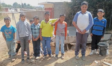 Avanza infraestructura sanitaria en escuelas antorchistas de Salvador Escalante