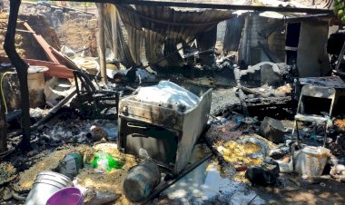 Incendio arrasa humilde vivienda de San Gabriel