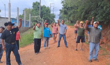 Colonia tuxtepecana pide atender carencias a un gobierno indiferente