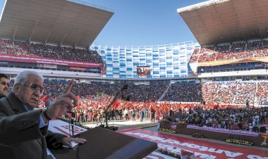 Antorcha, la organización que no pudo destruir AMLO