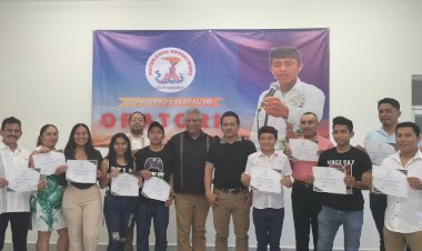 Antorcha realiza su concurso estatal de oratoria en Quintana Roo