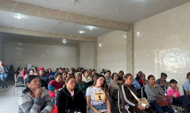 Líder estatal se reúne con antorchistas de Saltillo