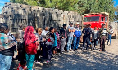 Logran habitantes de Salvador Escalante apoyos para la vivienda