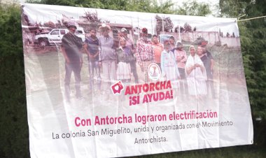 Logran electrificaciones en colonias populares