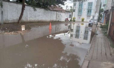 Drenaje en mal estado también inunda a Oaxaca