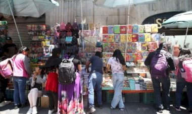 Regreso a clases, preocupación económica para padres de familia